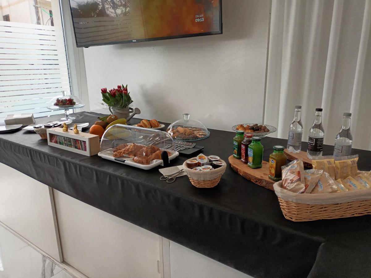 Hotel Presidente Porto Cesareo Buitenkant foto