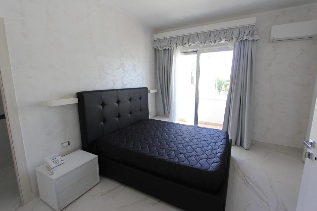 Hotel Presidente Porto Cesareo Buitenkant foto