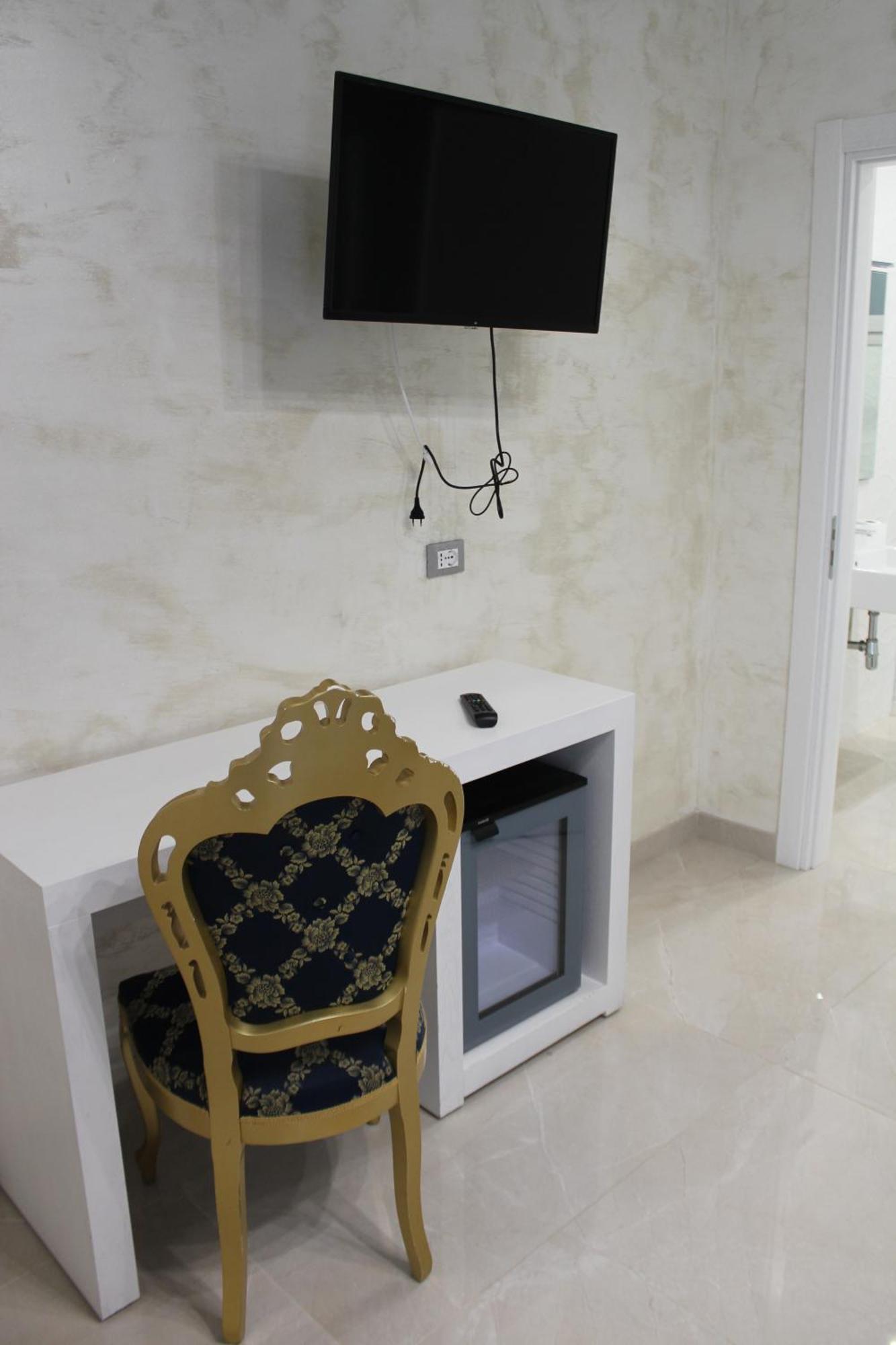 Hotel Presidente Porto Cesareo Buitenkant foto