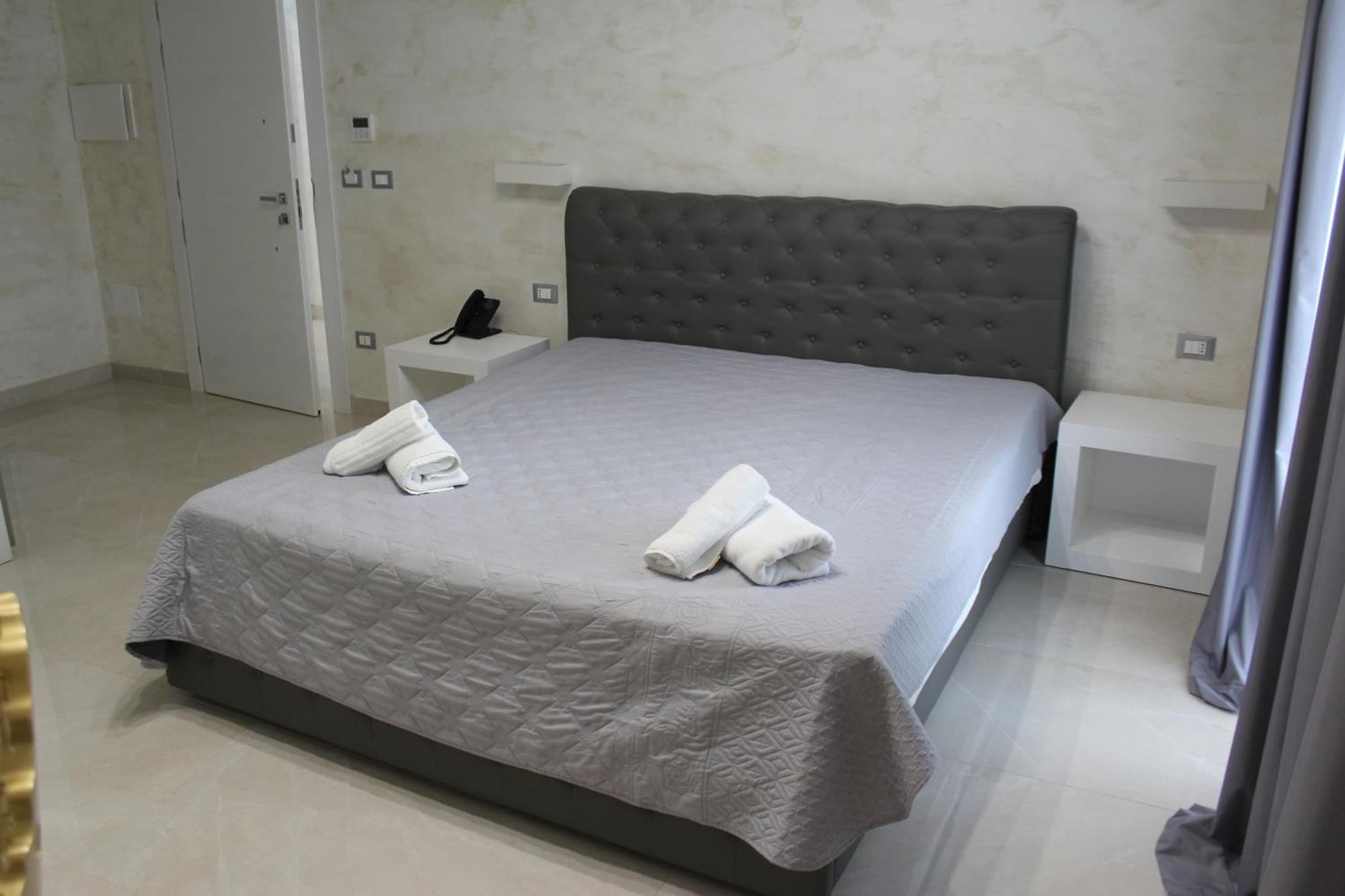 Hotel Presidente Porto Cesareo Buitenkant foto